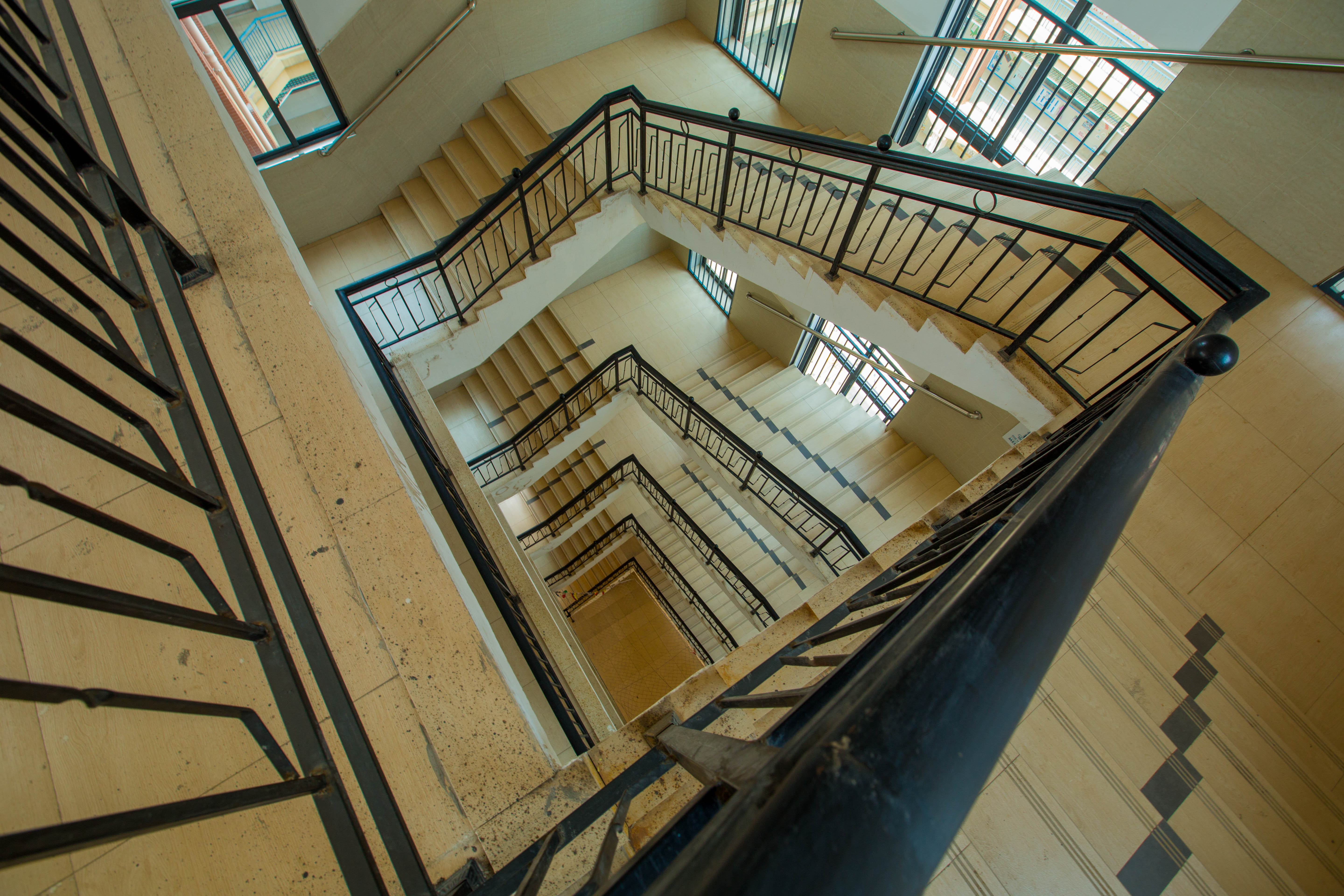 Judge Business Academy, NingXiang