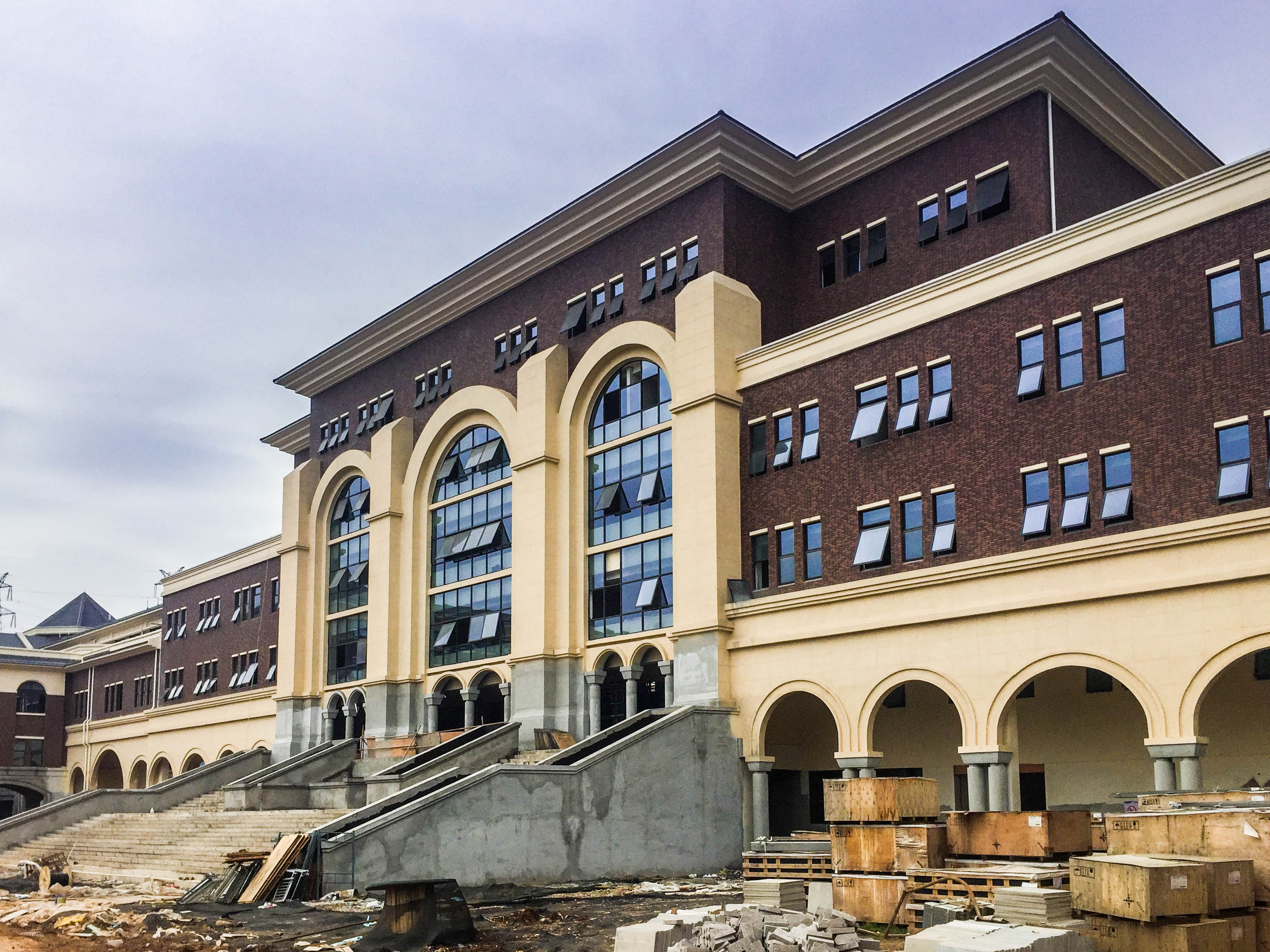 Yiwu International Academy